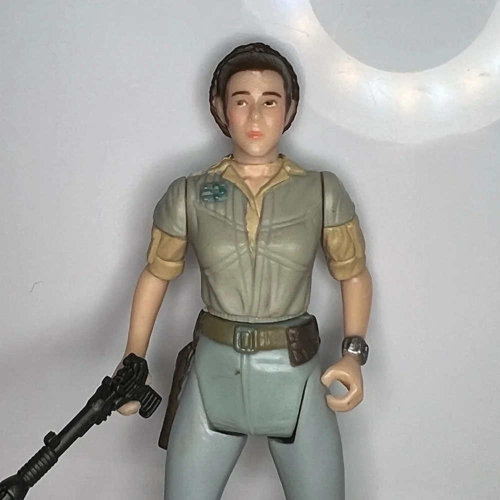 General Leia Organa action figure from the 2000 Star Wars: Power of the Jedi